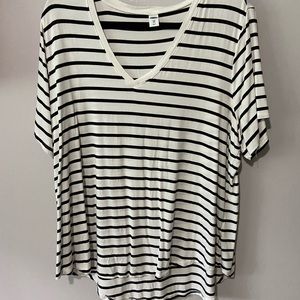 Old Navy Black and White Striped XXL Shirt